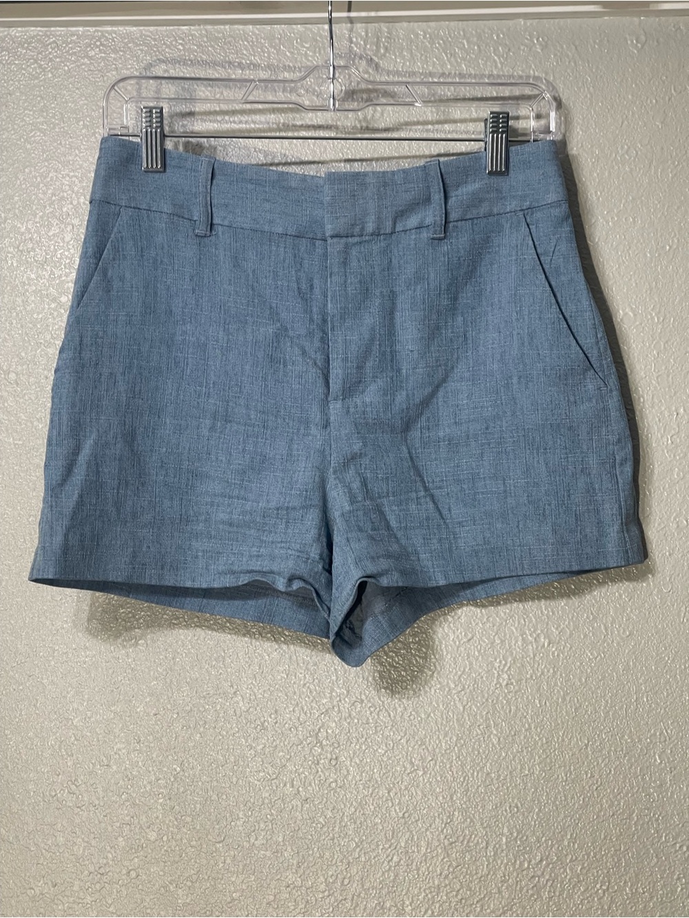 Alice + Olivia | Deacon Shorts In Chambray | Size 4